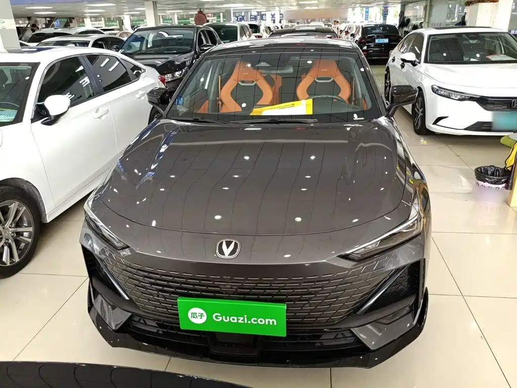 Changan UNI-V 2023 1.5T Sport