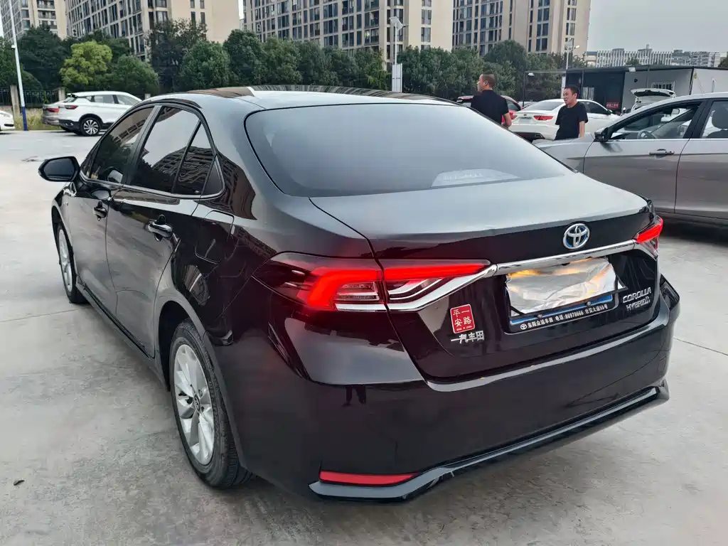 Toyota Corolla — миниатюра 5