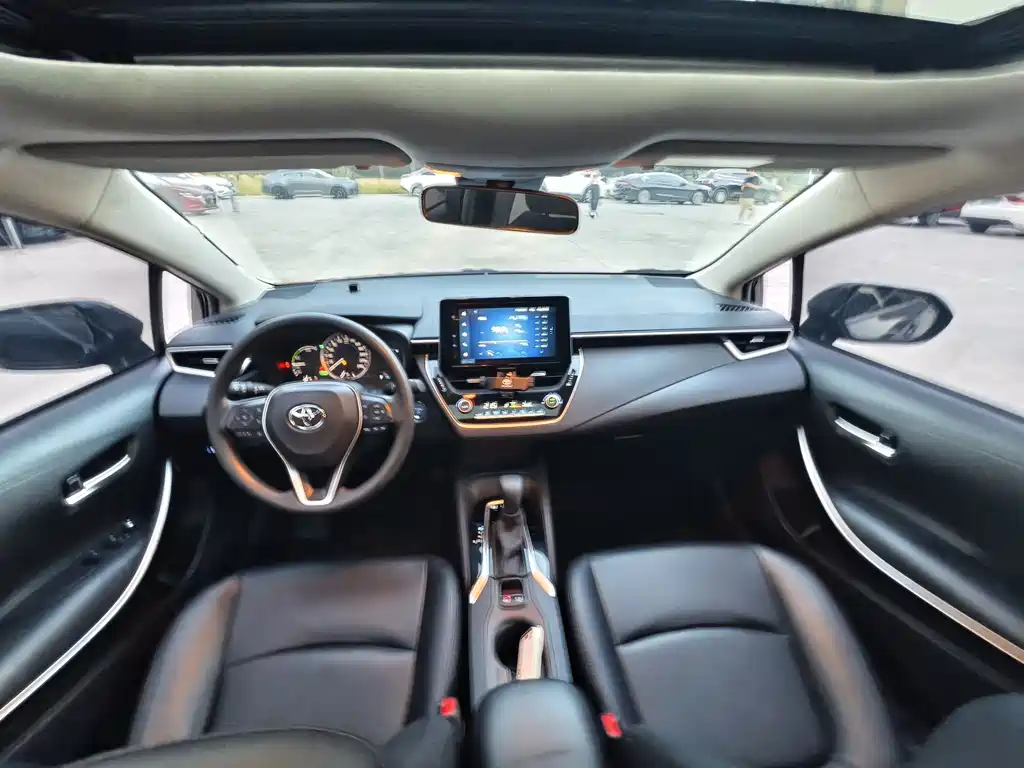 Toyota Corolla — миниатюра 12