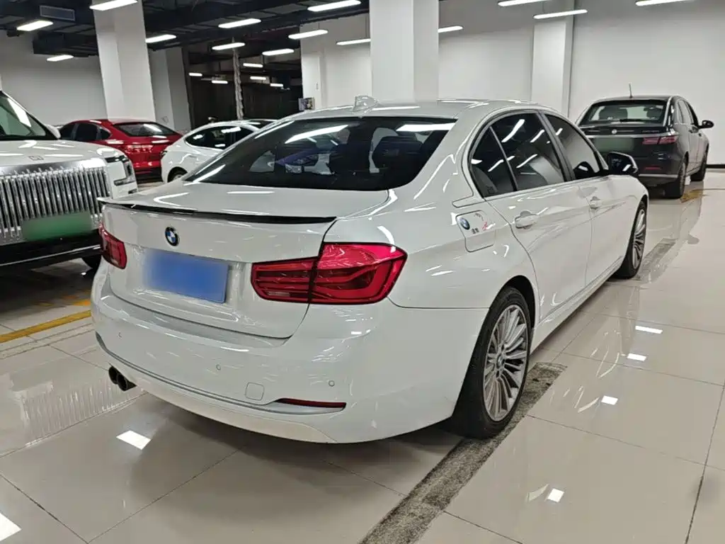 BMW 3 Series — миниатюра 7
