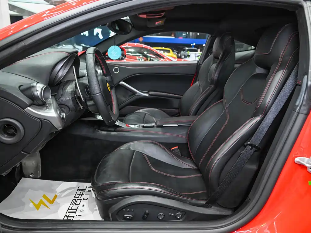 FERRARI F12BERLINETTA