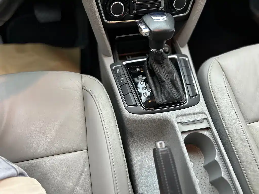Skoda Superb — миниатюра 17