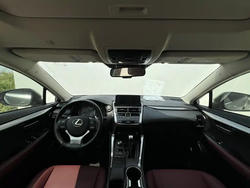 Lexus NX — миниатюра 7