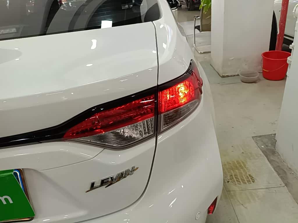 Toyota Levin 1.5 л 2021 г. Белый, пробег 27500 км