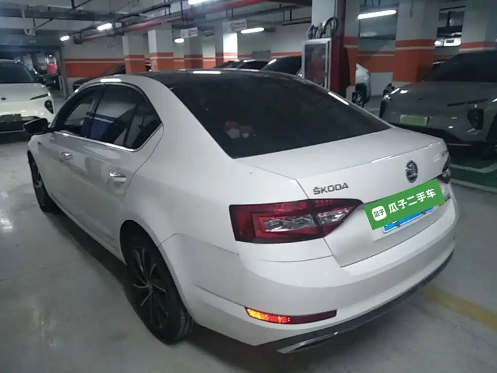 Skoda Octavia — миниатюра 5