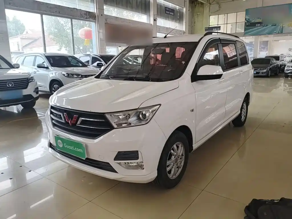 Wuling Hongguang — миниатюра 2