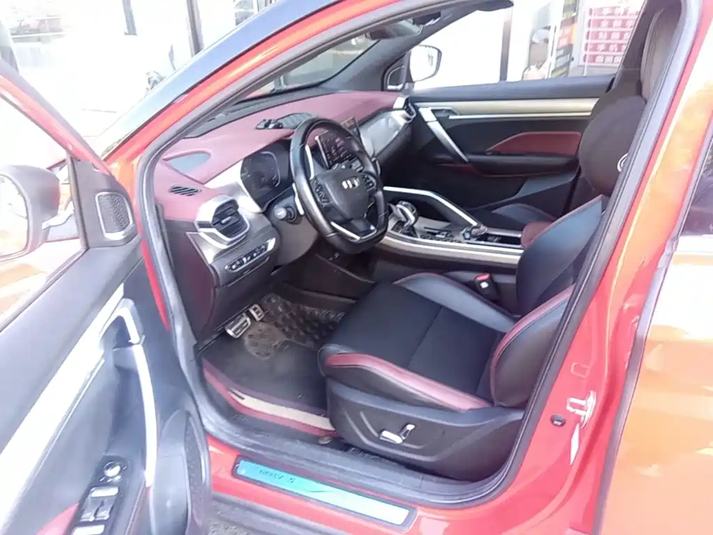 Geely Binyue — миниатюра 15