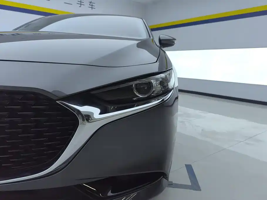 Mazda 3 Axela — миниатюра 5