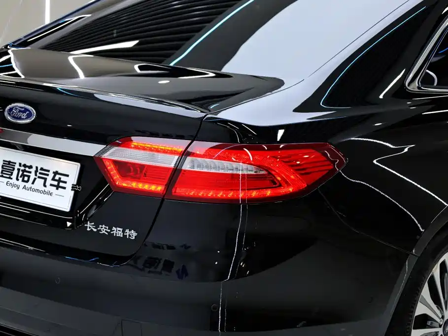 Ford Taurus — миниатюра 15