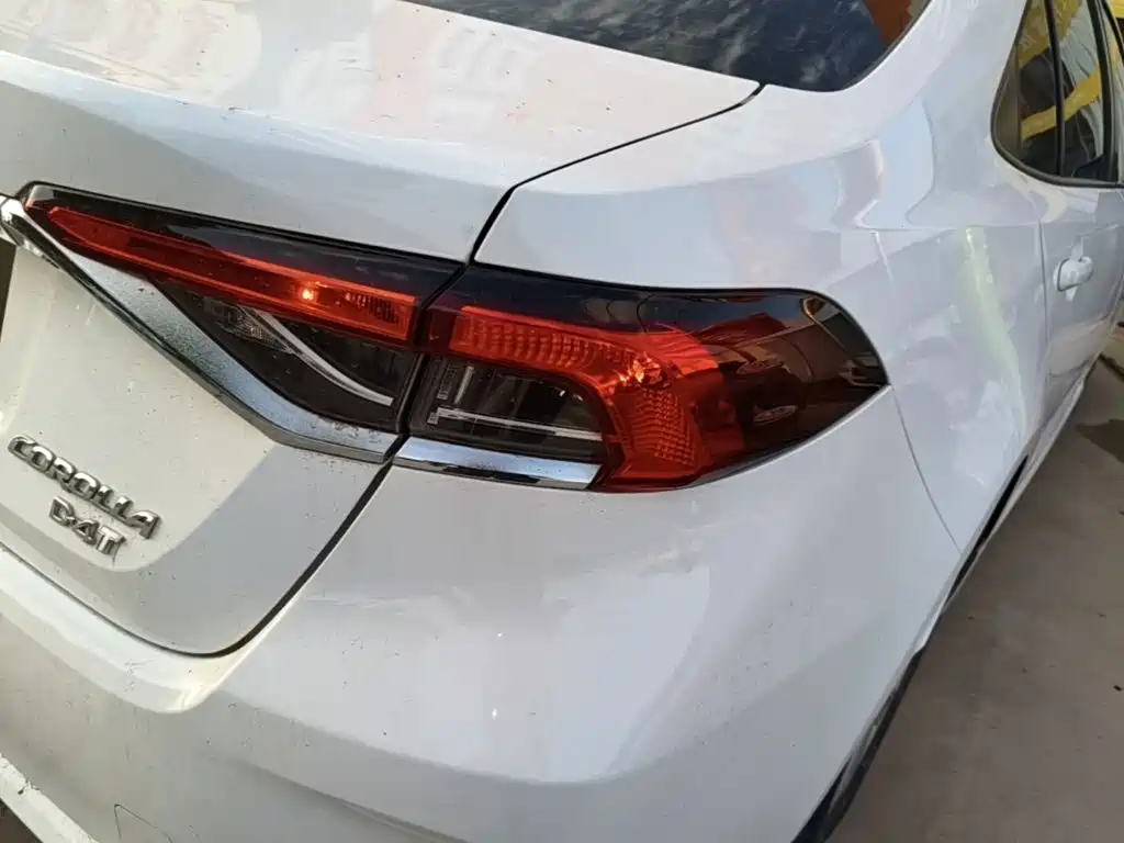 Toyota Corolla — миниатюра 8