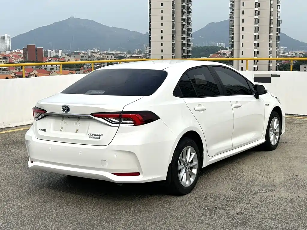 Toyota Corolla — миниатюра 6