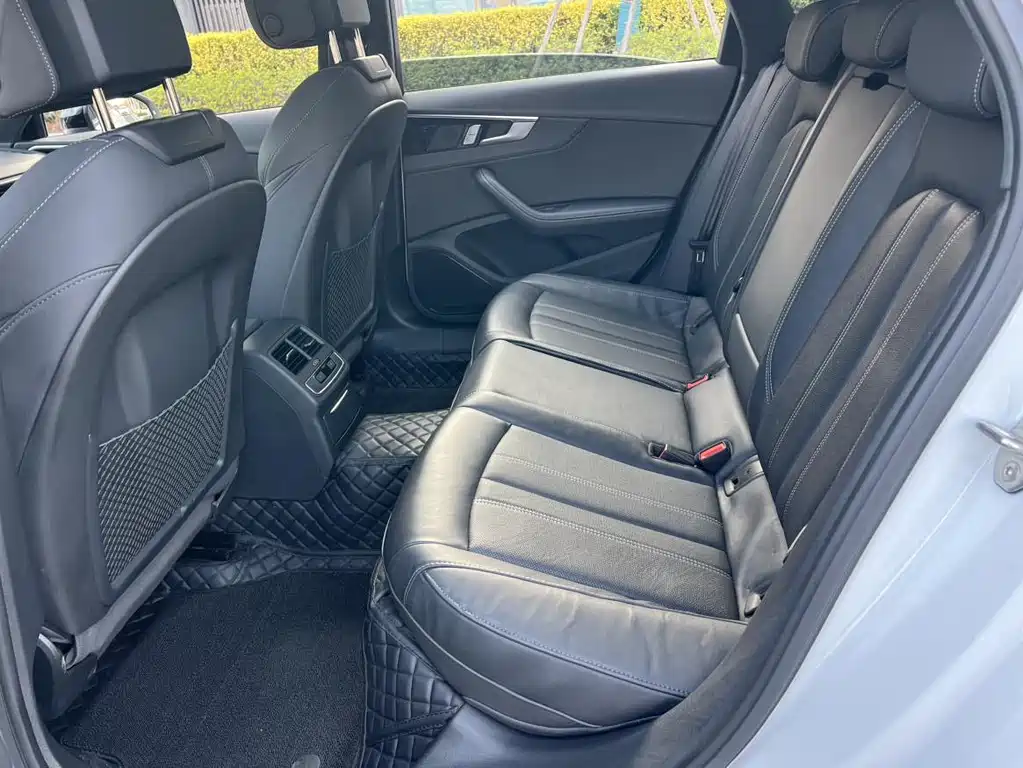 Audi A4L — миниатюра 8