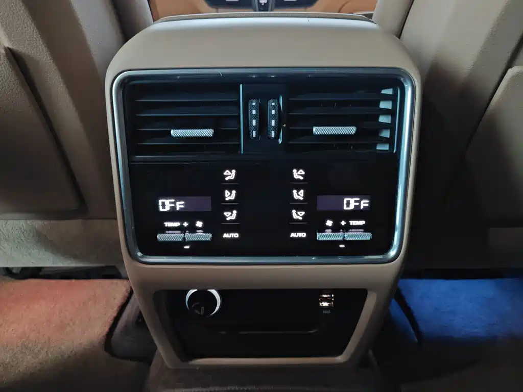 Porsche Cayenne Hybrid — миниатюра 20