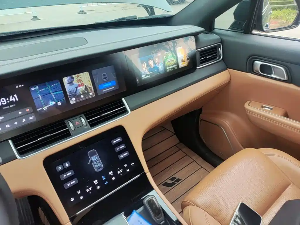 Li Auto Li ONE — миниатюра 13