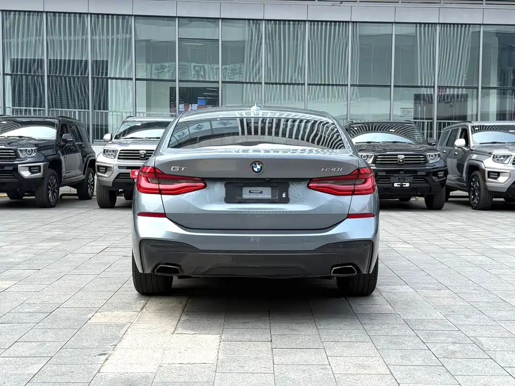 BMW 6 Series GT — миниатюра 8