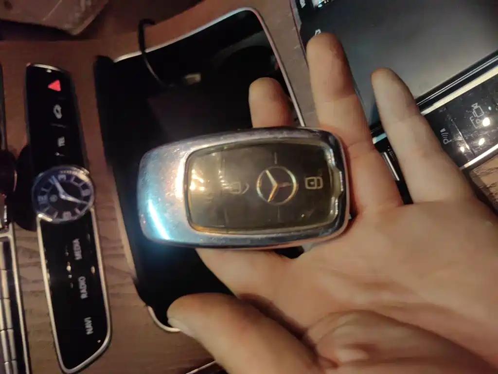 Mercedes-Benz E-Class — миниатюра 9