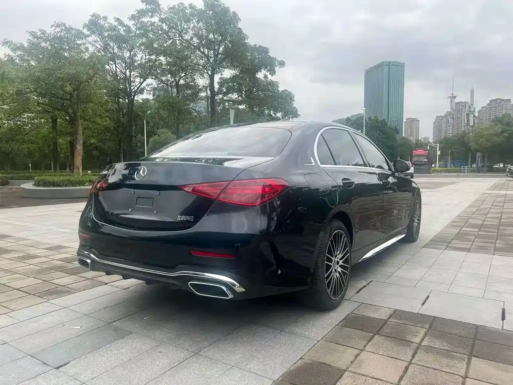 Mercedes-Benz C-Class — миниатюра 8