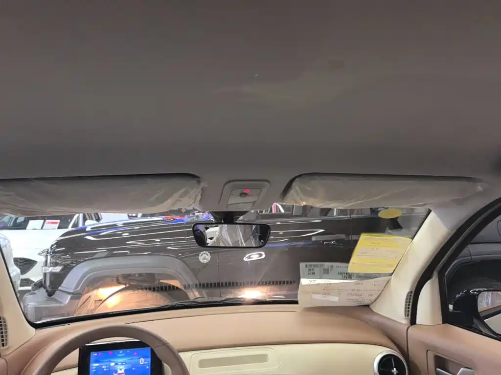 Wuling MINIEV — миниатюра 18