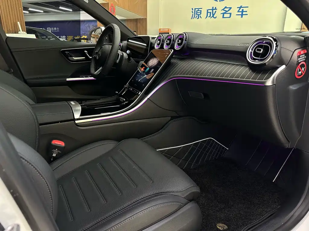 Mercedes-Benz C-Class — миниатюра 15