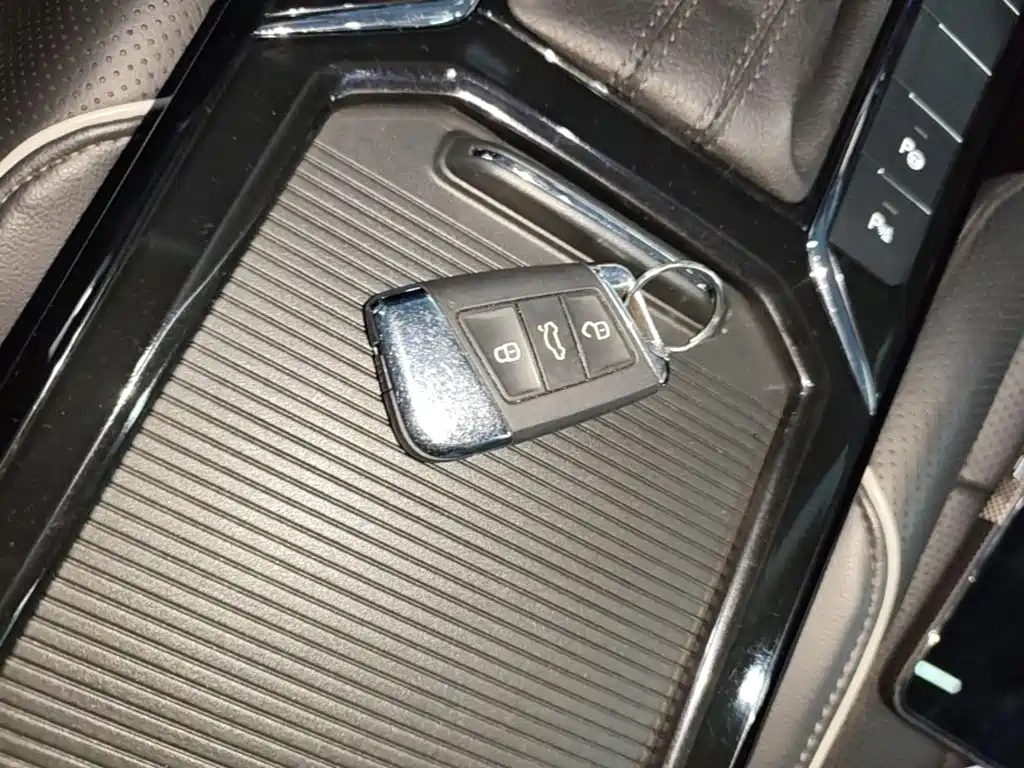Volkswagen Passat 2022 330TSI Luxury