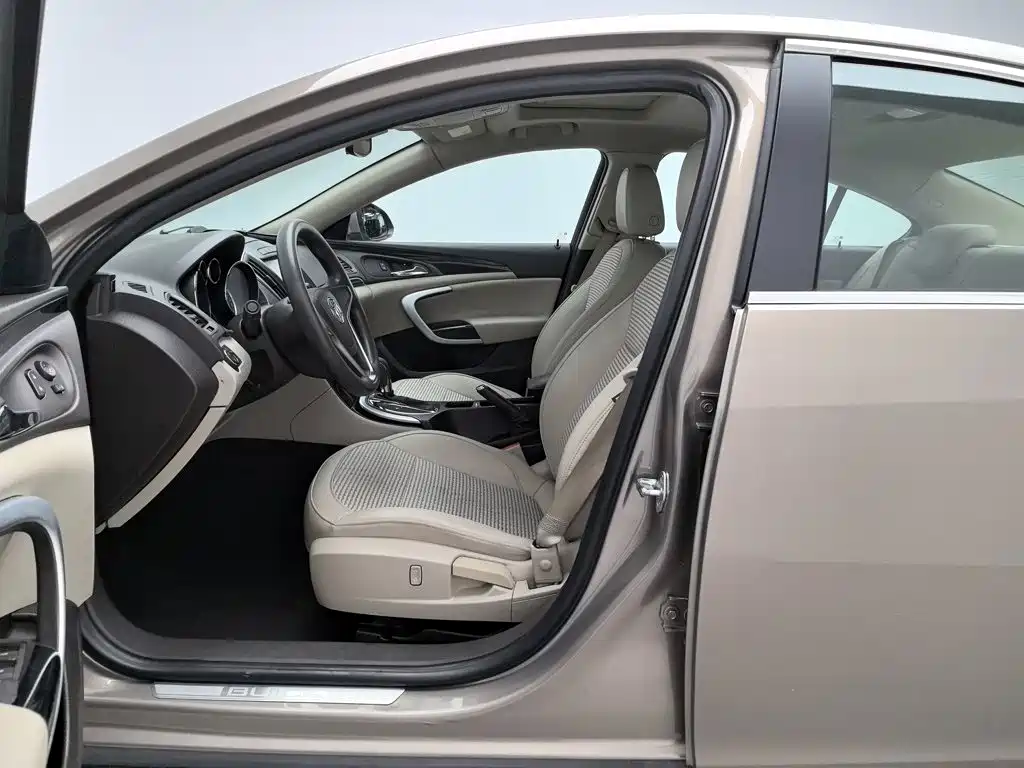 Buick Regal — миниатюра 10