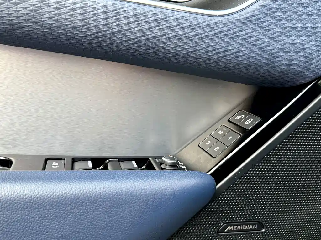 LAND ROVER RANGE ROVER STAR PULSE