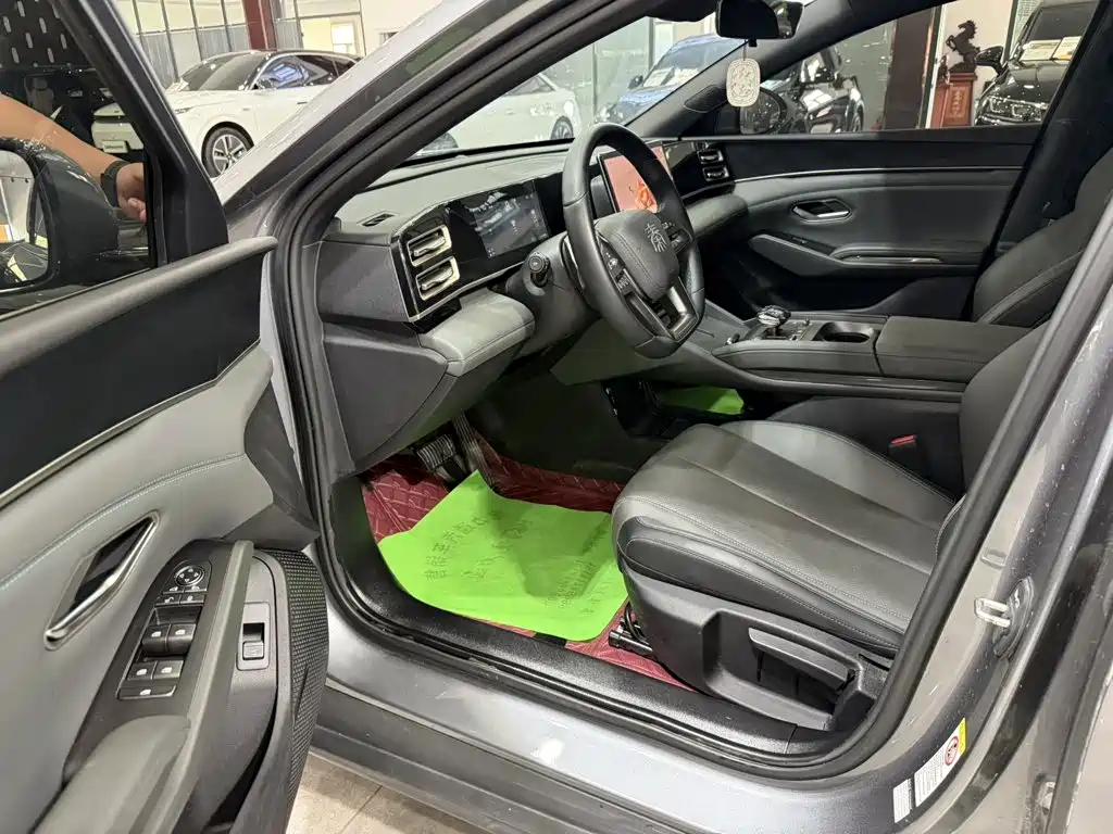 BYD Qin L — миниатюра 7