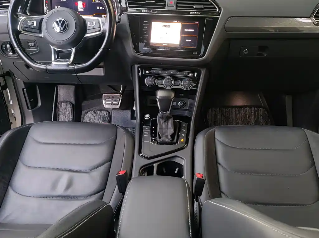 Volkswagen Tiguan L — миниатюра 16