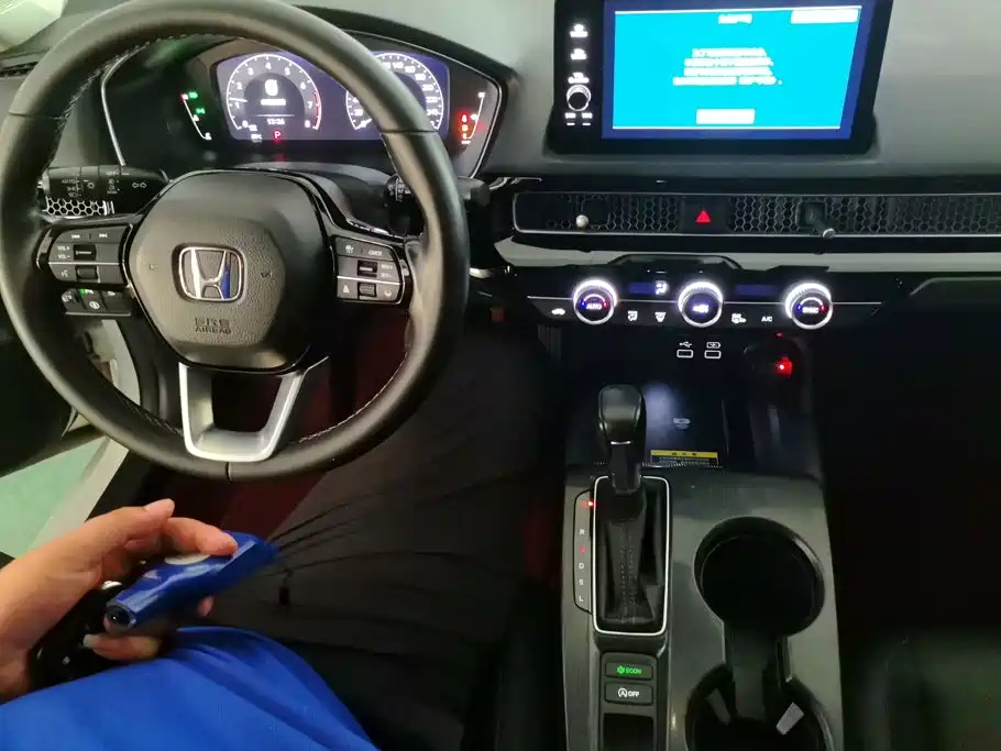 Honda Civic — миниатюра 12