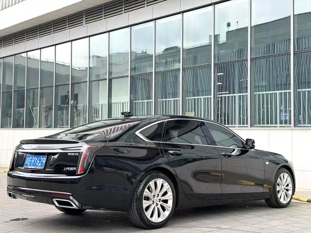 Cadillac CT6 — миниатюра 8