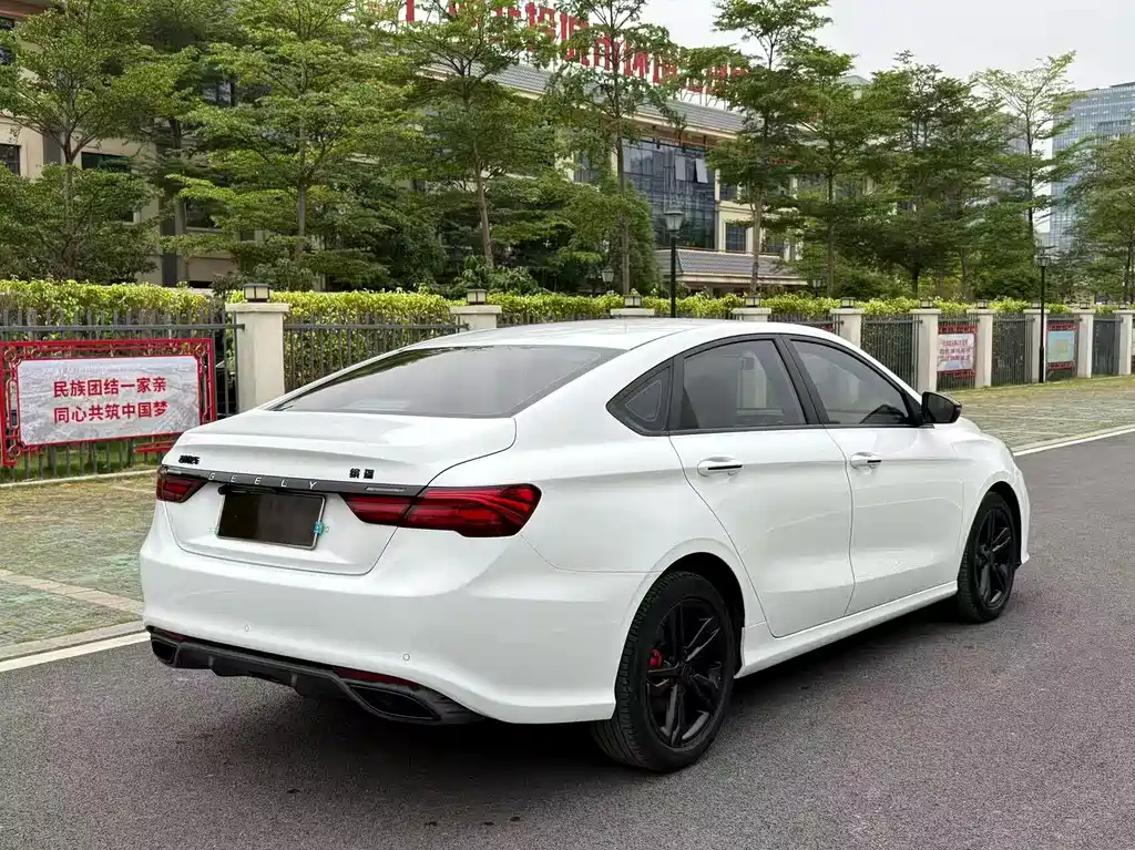 Geely Binrui — миниатюра 8