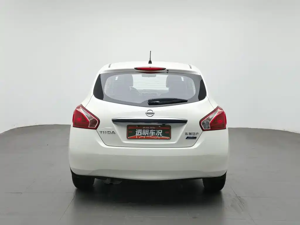 Nissan Tiida — миниатюра 4