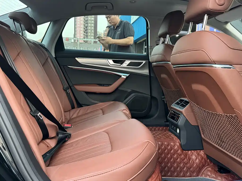 Audi A6L — миниатюра 16