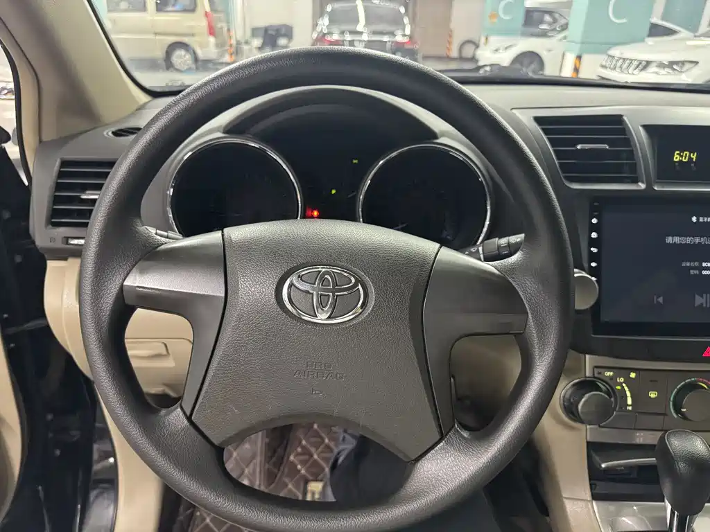 Toyota Highlander — миниатюра 8