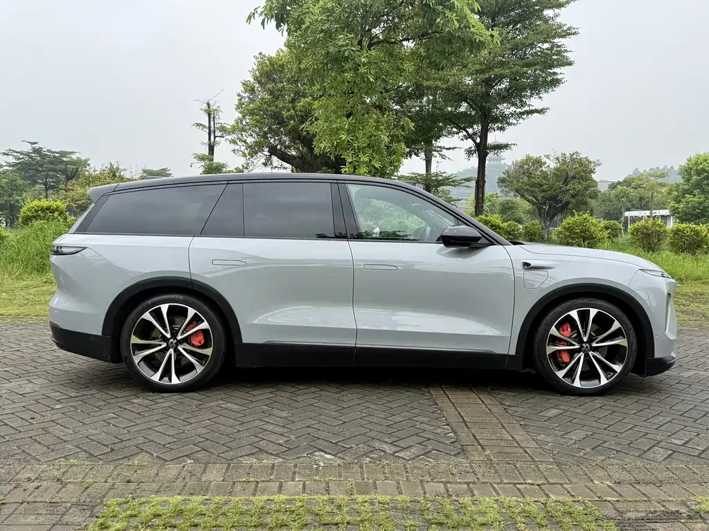 NIO ES8 — миниатюра 17