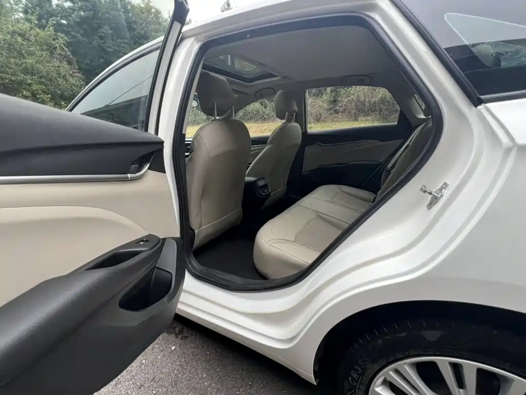 Buick Excelle — миниатюра 12