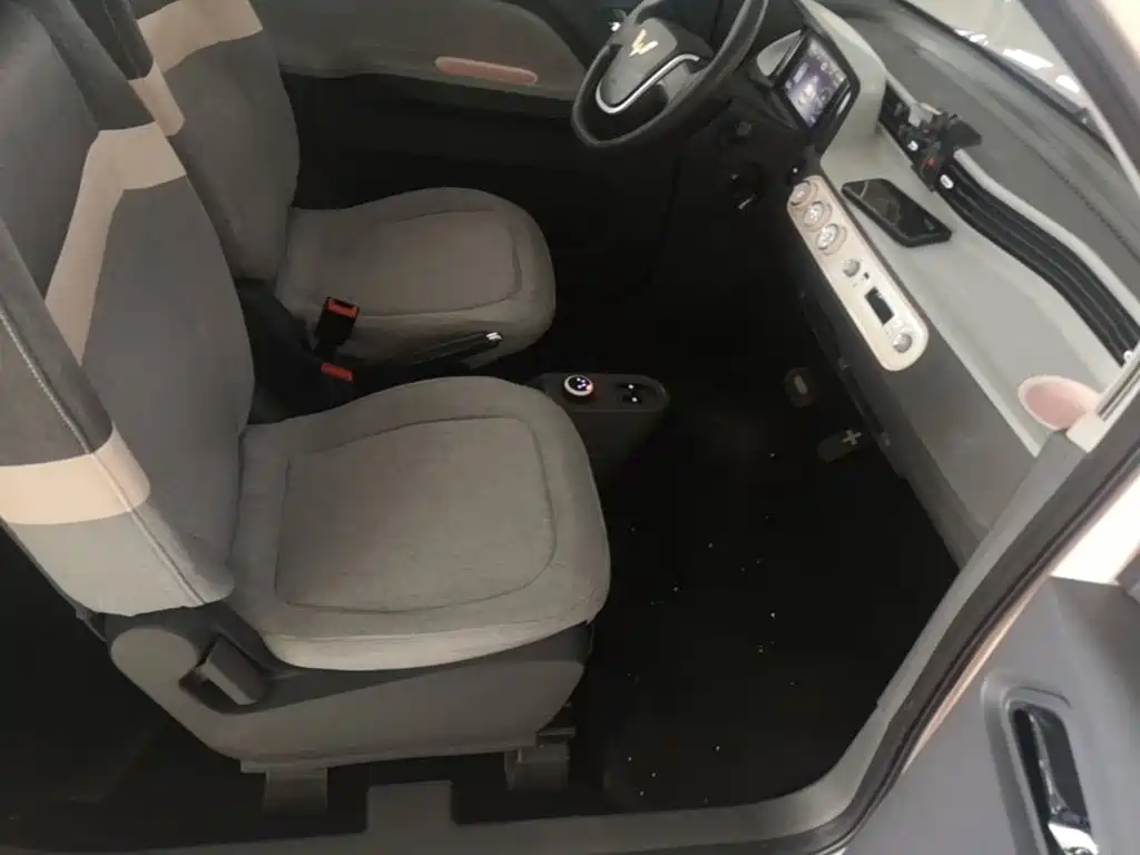 Wuling MINIEV — миниатюра 25