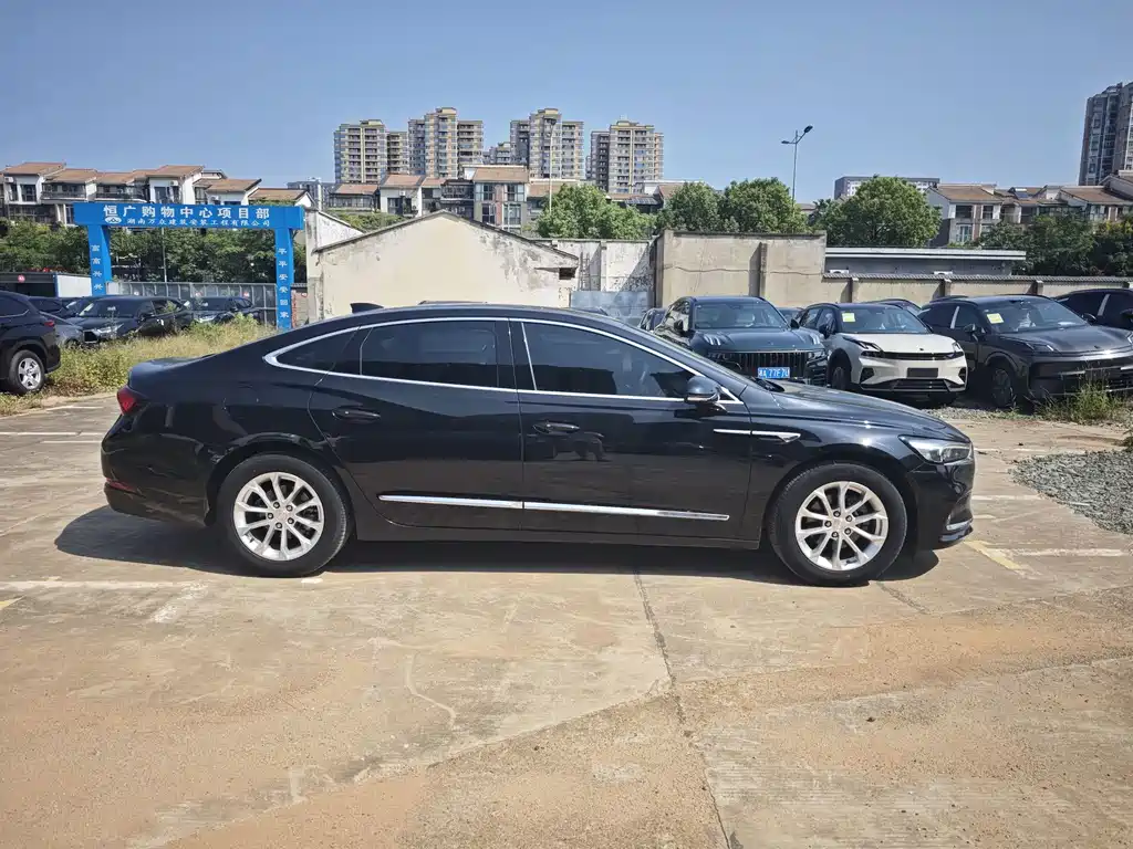 Buick LaCrosse — миниатюра 4