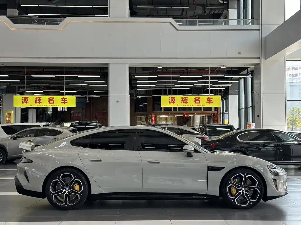 XIAOMI CAR XIAOMI SU7