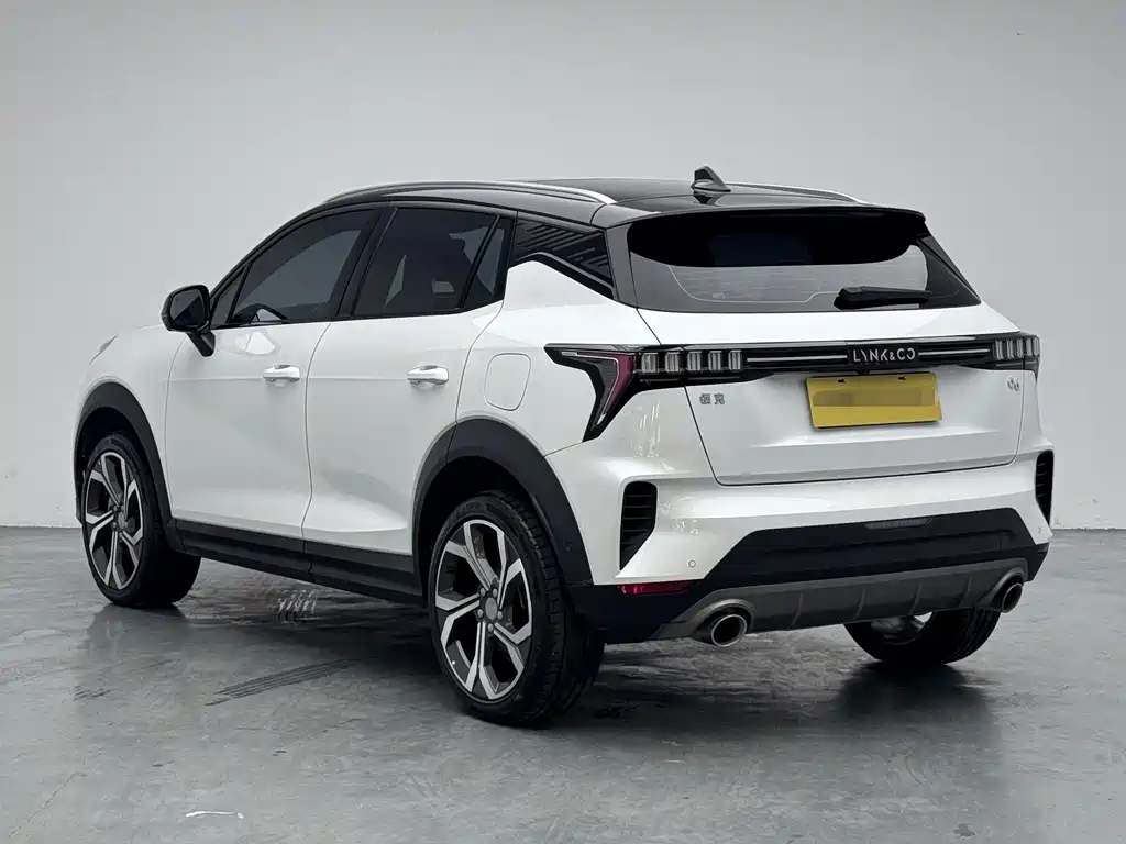 Lynk & Co 06 — миниатюра 6