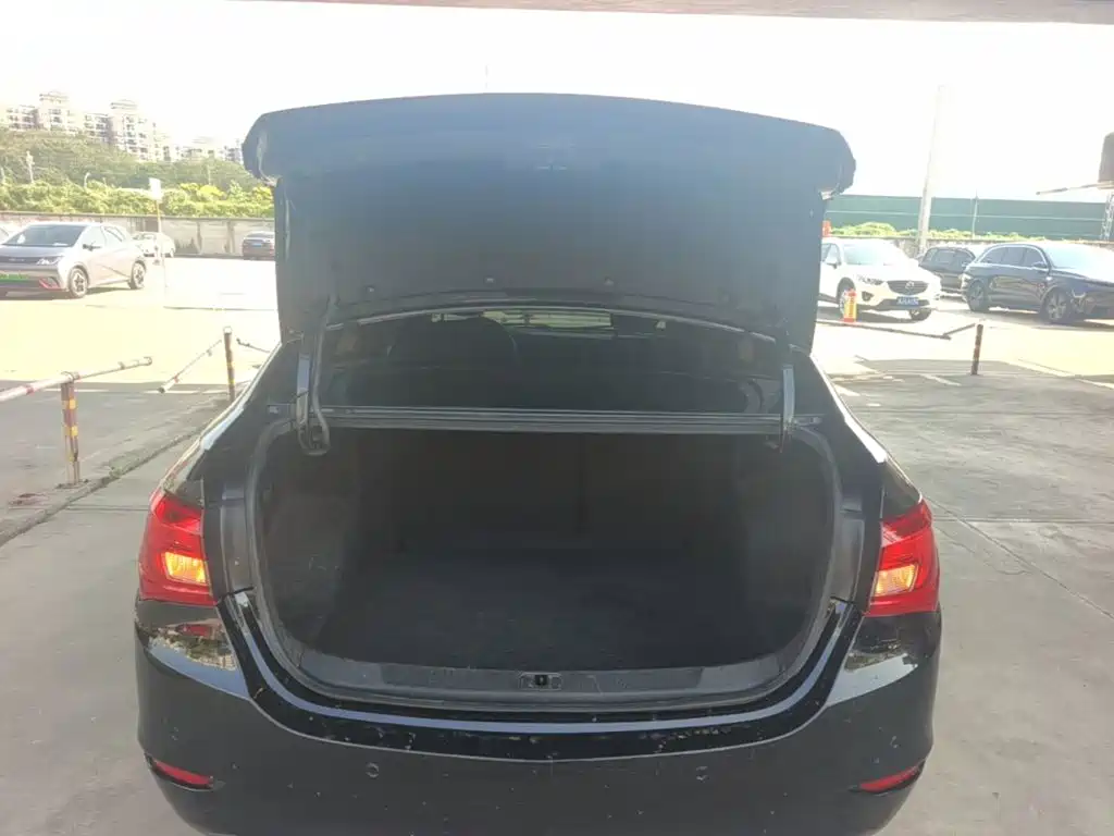 Buick Excelle — миниатюра 19