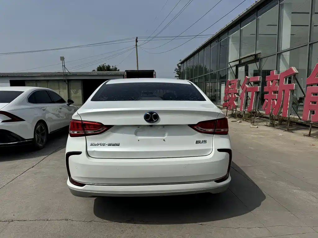 BAIC EU5 — миниатюра 10