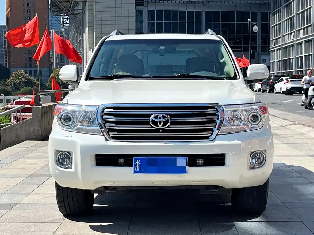 Toyota Land Cruiser — миниатюра 2
