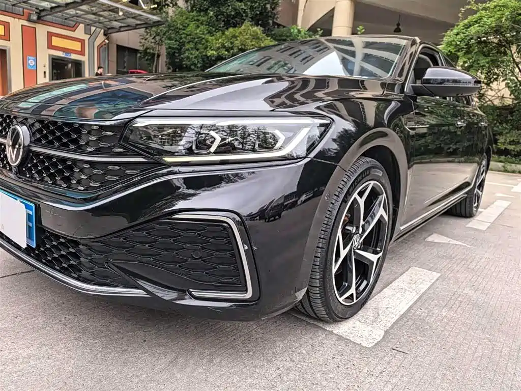 Volkswagen Passat — миниатюра 4