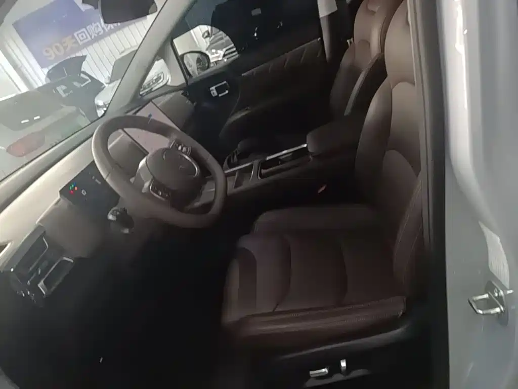 Wuling Xingguang 730 New Energy — миниатюра 15
