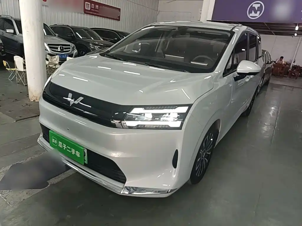 Wuling Xingguang 730 New Energy — миниатюра 2