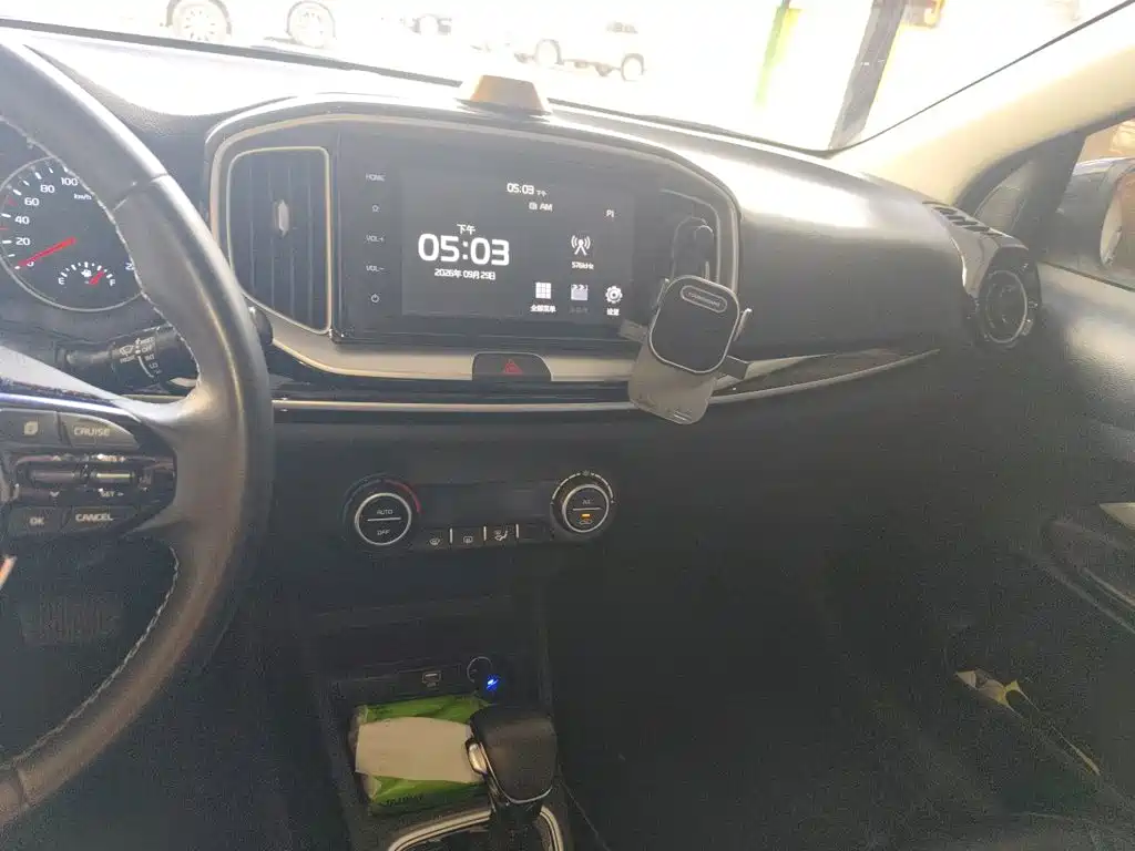 Kia KX1 — миниатюра 9