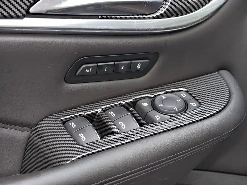 Buick Enclave — миниатюра 21