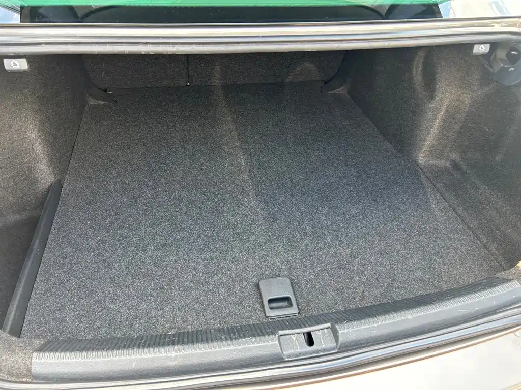 Volkswagen Passat — миниатюра 14