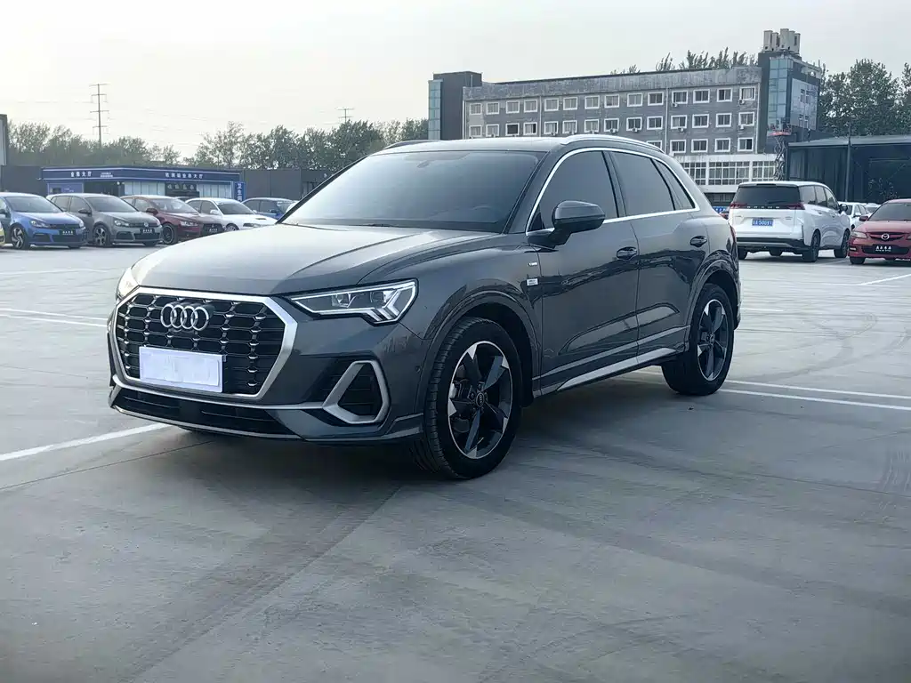 Audi Q3 2023